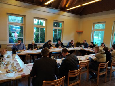 Frühstücksrunde FachwerkMetall